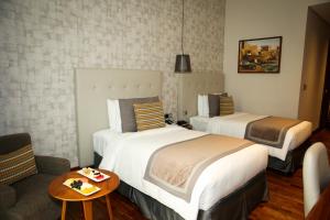 The Avenue Hotel
